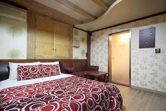 Gunsan Ensemble Motel