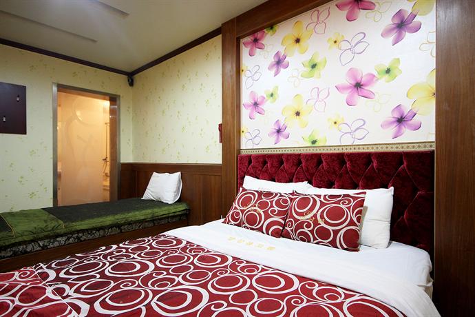 Gunsan Ensemble Motel