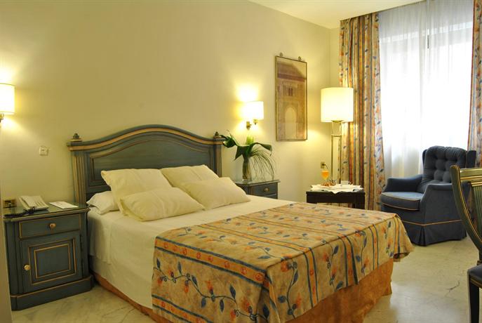 Corona de Granada Hotel