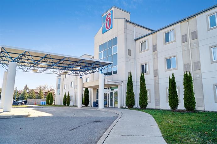 Motel 6 Peterborough