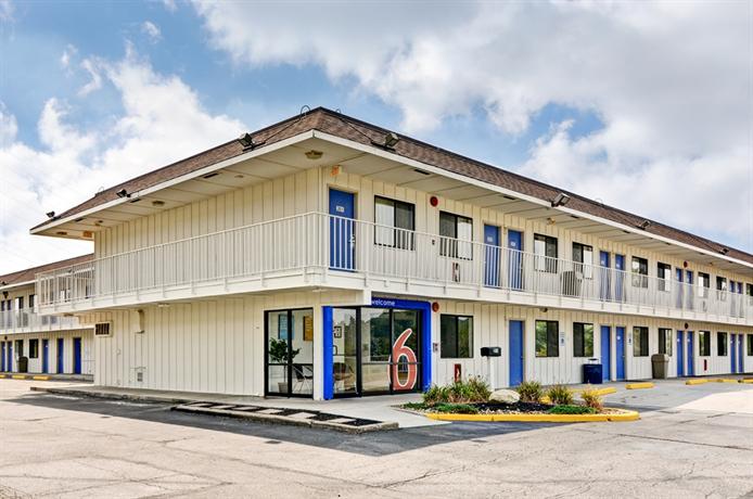 Motel 6 Pittsburgh - Crafton
