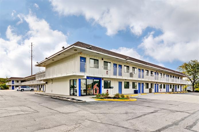 Motel 6 Pittsburgh - Crafton