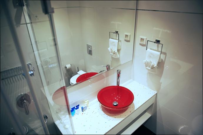 Best Western Regency Suites