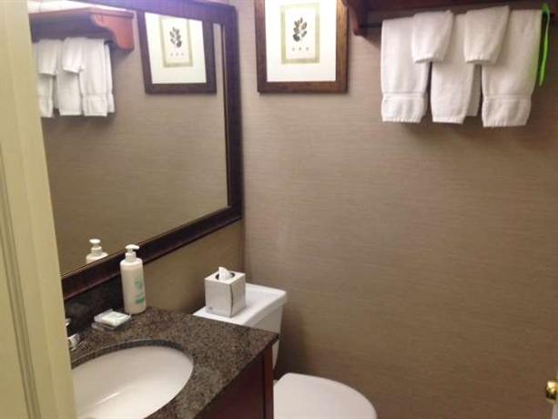 Coast Canmore Hotel & Conference Centre