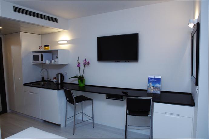 Best Western Regency Suites