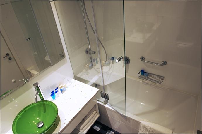 Best Western Regency Suites