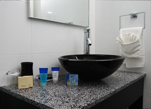 Best Western Regency Suites
