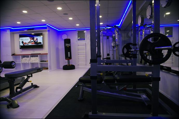 Best Western Regency Suites