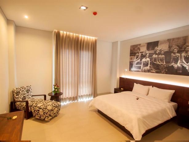 Fourteen Roses Beach Hotel, Legian - Compare Deals