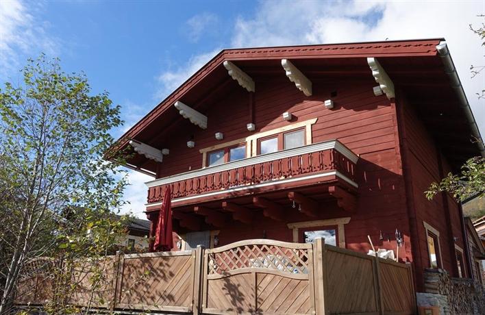 Chalet Furth with glacier view