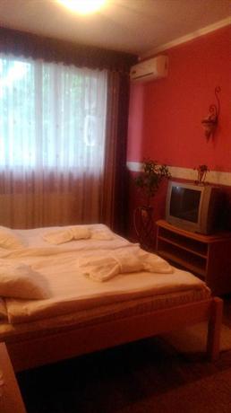Hotel Dombovar