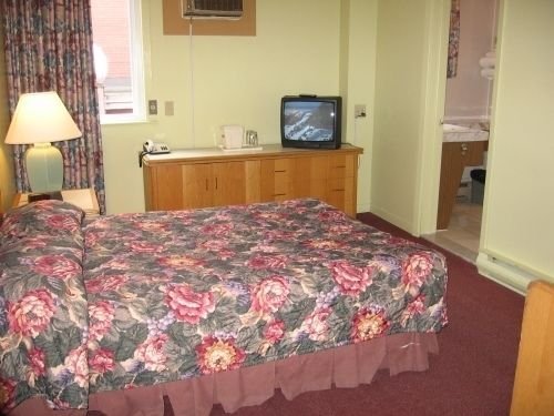 Hotel Wellington Sherbrooke Sherbrooke Airport Canada thumbnail