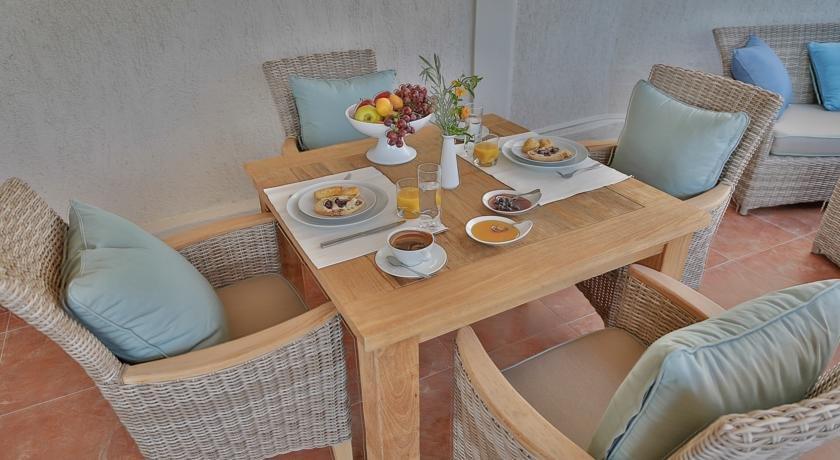 Aries Villas