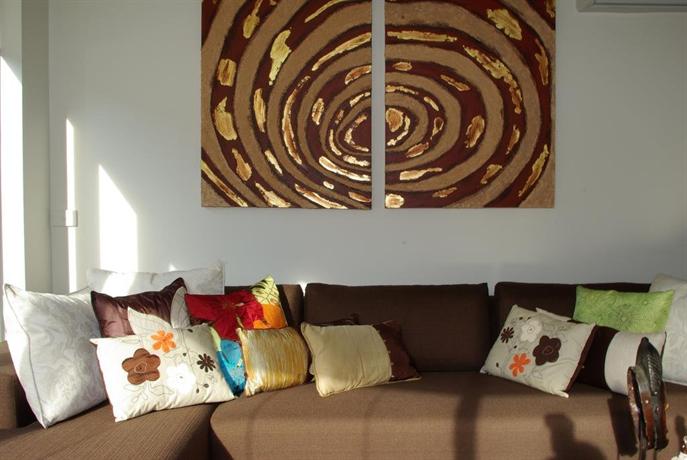 Boutique Stays - Lalique Elwood Apartment