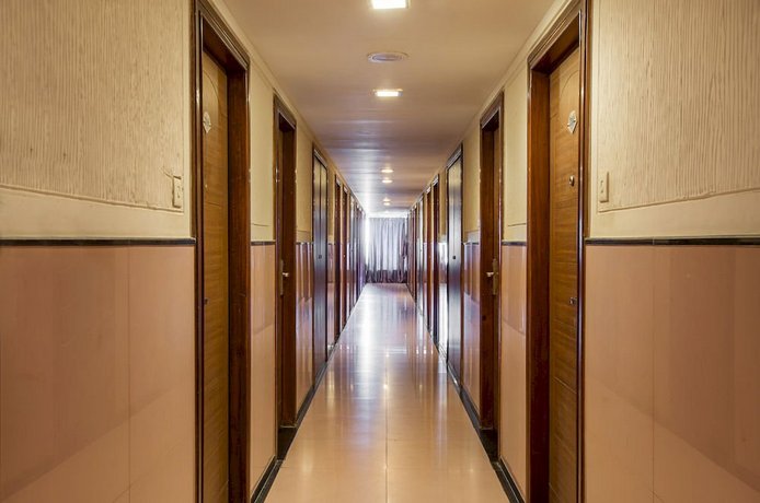 Oyo Rooms Lal Kothi Shopping Center