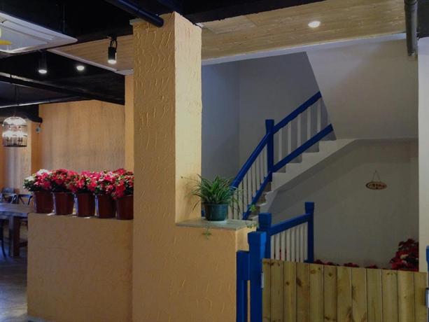 Flroal Hotel For Love