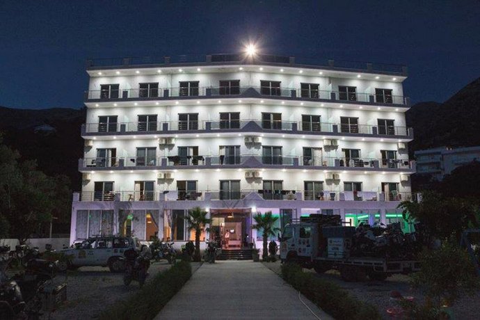 Hotel Blue Days Qeparo Albania thumbnail