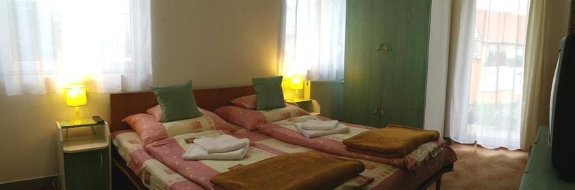 Helena Hotel-Etterem-Campingpark - dream vacation