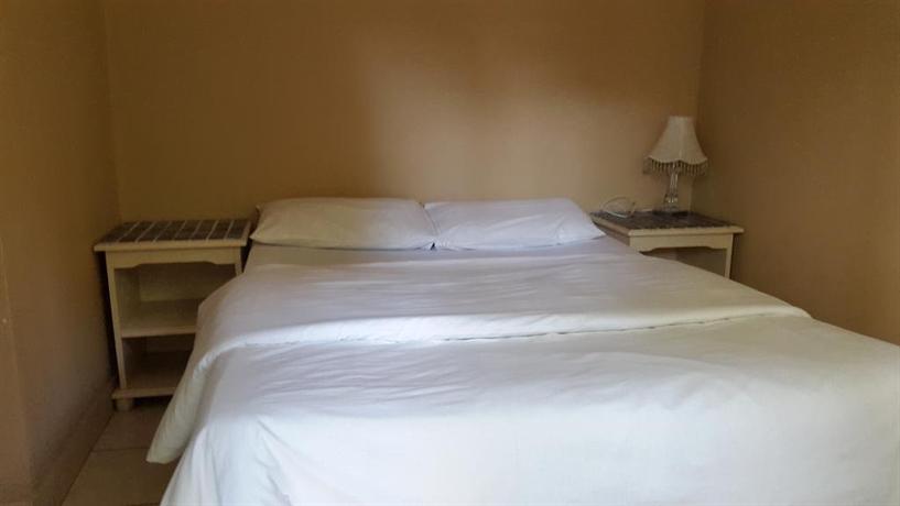 Accoustix Backpackers Hostel