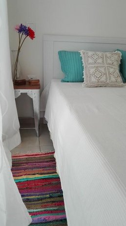 The Sunny Cottage