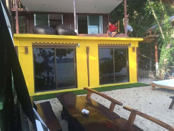 Maha Guest House