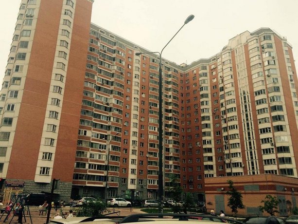 Апартаменты Flat On Snezhnaya 17