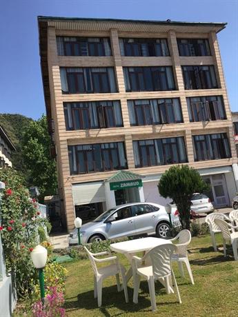 Hotel Zamrud