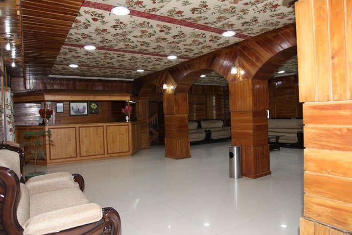 Hotel Zamrud