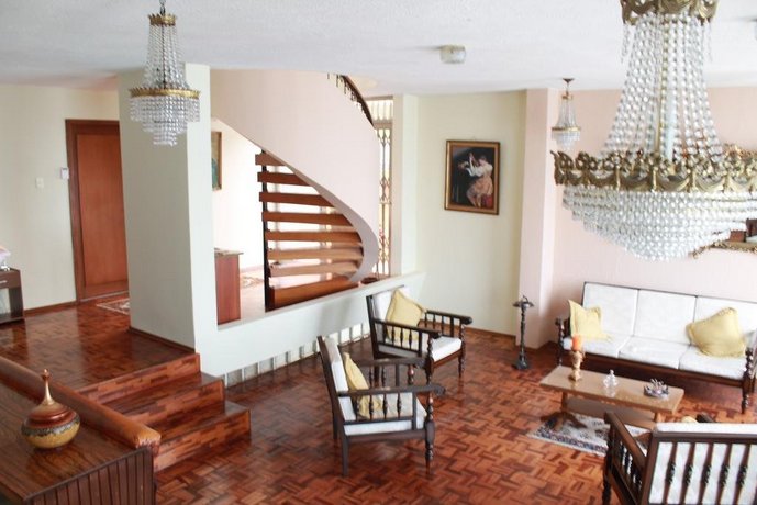 Papuchos Guest House
