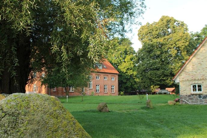 Gutshof Dubnitz