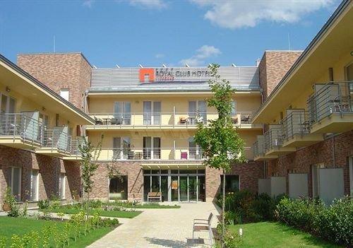 Royal Club Hotel Visegrad - dream vacation