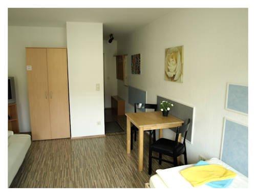 Central Apartments Furth - dream vacation