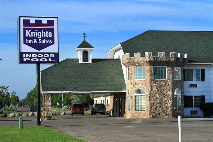 Knights Inn & Suites Grand Forks - dream vacation.