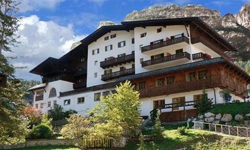 Hotel Dolomiti Corvara - dream vacation