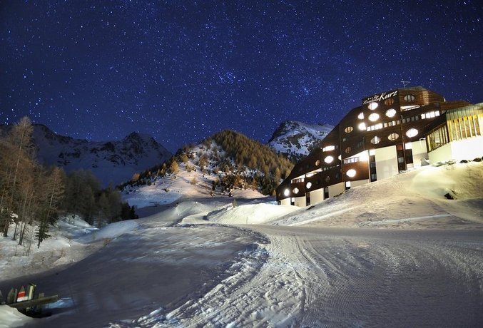Top Residence Kurz Senales Ski Resort Val Senales Italy thumbnail