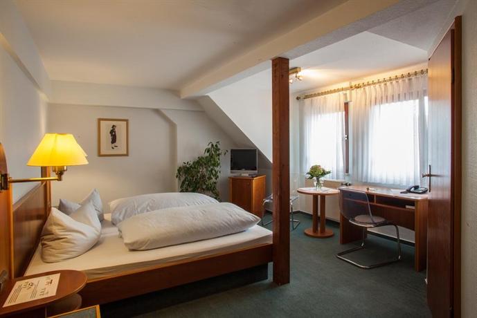 Deutsches Haus Grebenhain Compare Deals