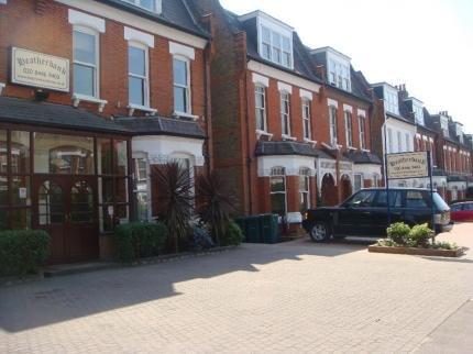 Heatherbank Guest House London