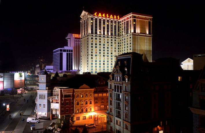 Caesars atlantic city casino host