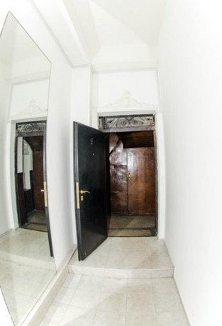 Central GuestHouse Five Corners