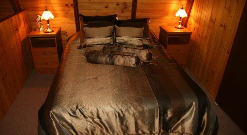 Springbrook Mountain Chalets