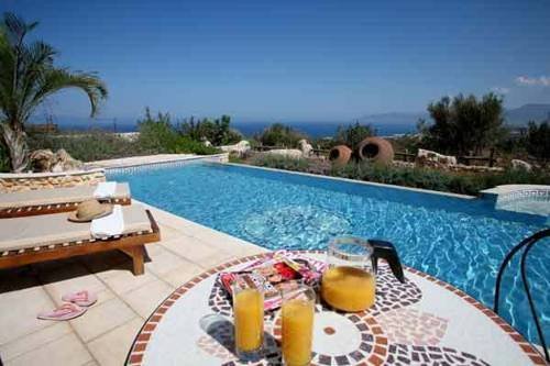 Z & X Holiday Villas - Latchi