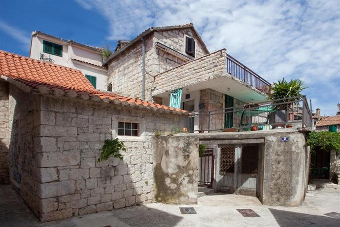 Old stone house in center of Split - San Luke