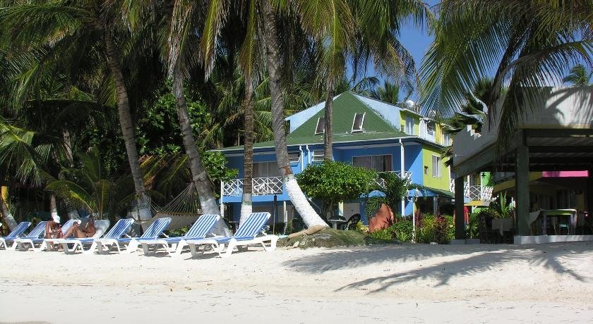 Hotel Cocoplum Beach
