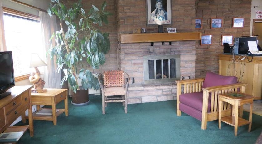 Royal 7 Budget Inn Motel