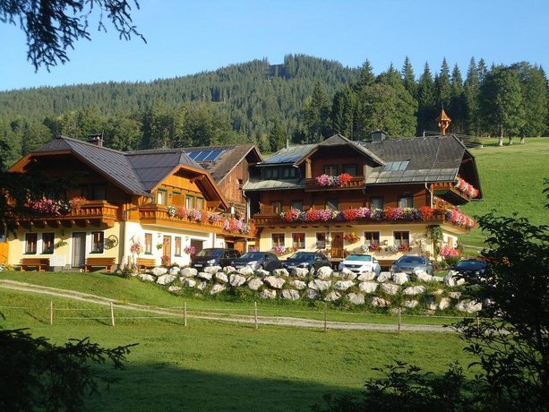 Pension-Greimelbacherhof Pichl bei Schladming Austria thumbnail
