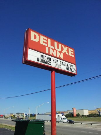 Deluxe Inn Austin