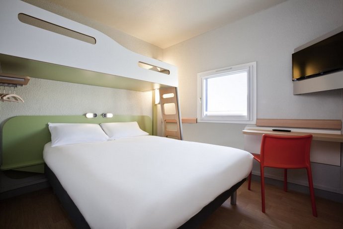 ibis budget Pontault Combault RN4 Marne La Vallee