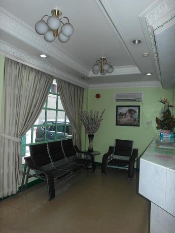 New Apple Lodge Hotel