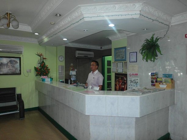 New Apple Lodge Hotel