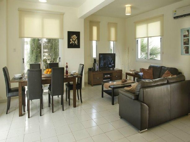 Villa Dahlia Protaras